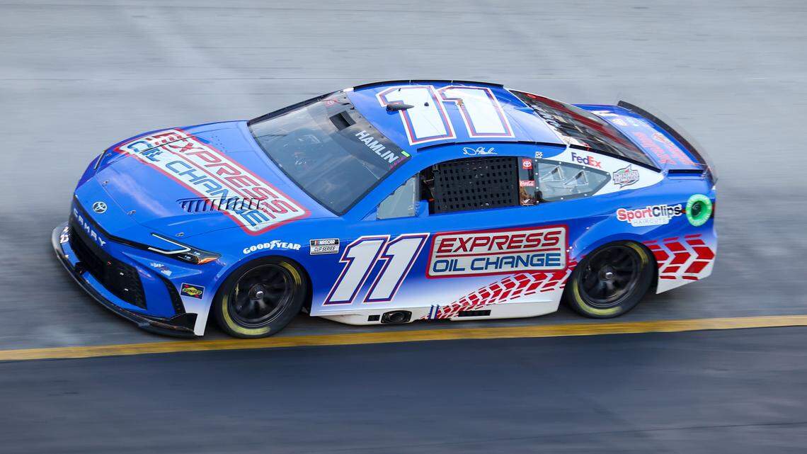 Live updates: Denny Hamlin wins historic NASCAR Cup Series race at Bristol