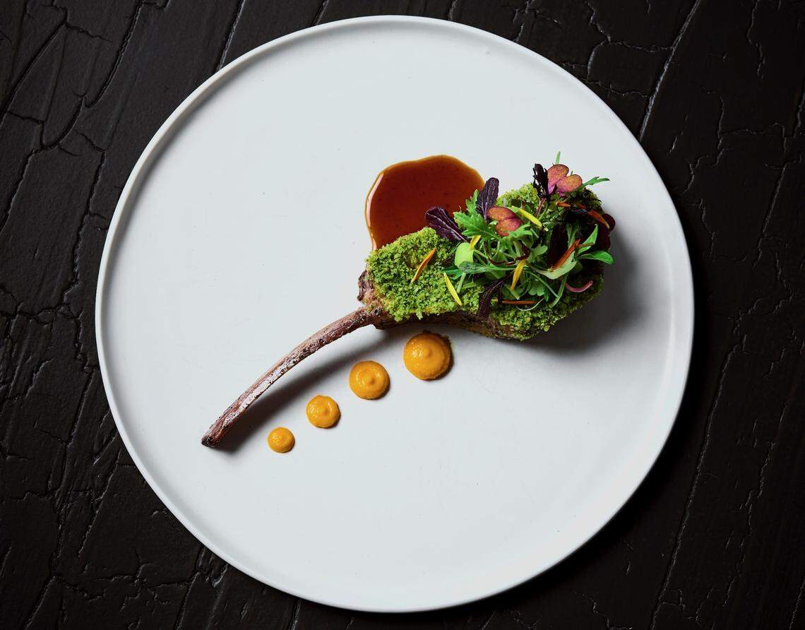 L’Ostrica’s tasting menu changes seasonally.