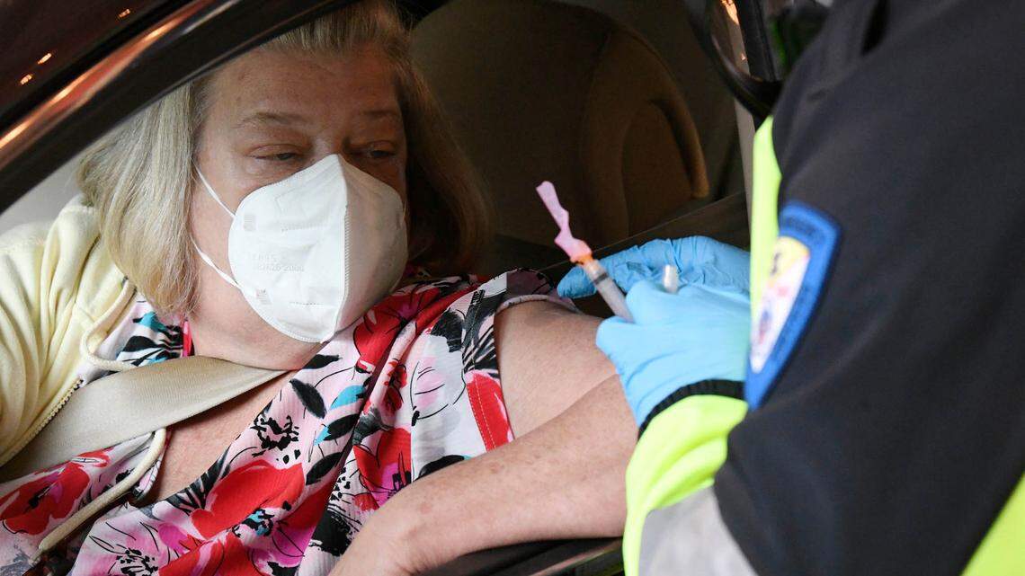 Can SC residents get 2nd vaccine shot with NC’s new out-of-state rules? What we know.