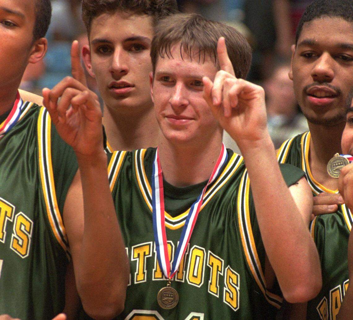3/23/97 7G JEFF WILLHELM/Staff Independence’s Jobey Thomas scored 16 points and sparked the Patriots’ second-half rally Saturday. Independence won the 4A state championship 82-80 and Thomas was named most valuable player. JEFF WILLHELM/STAFF