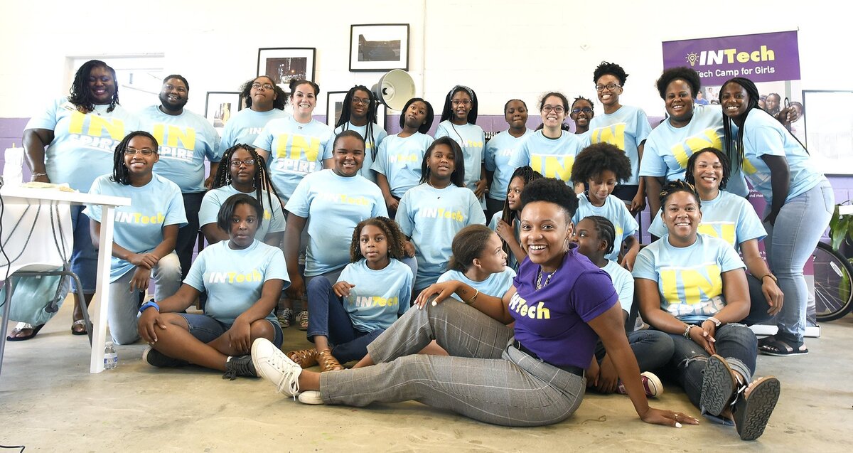 Khalia Braswell with her summer INTech camp in Charlotte.