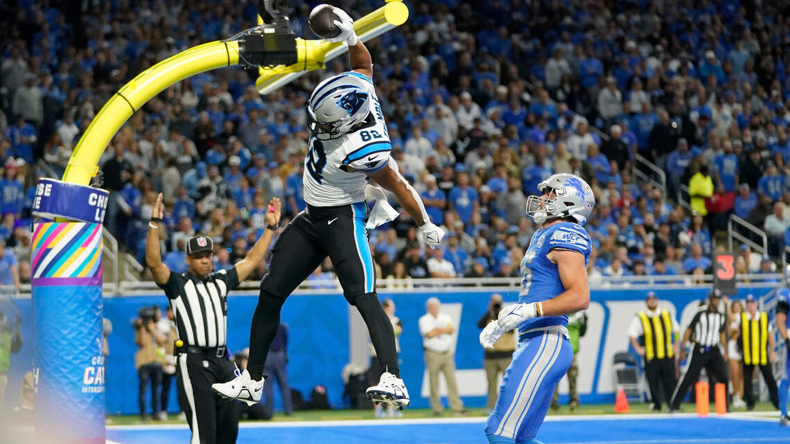 Carolina Panthers at Detroit Lions: Young gets 3 TDs, but Panthers blown out in Motown