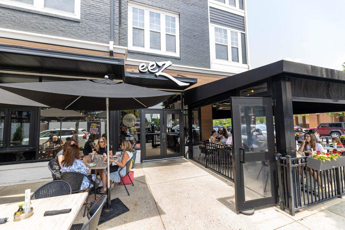 EeZ is located at Birkdale Village in Huntersville.