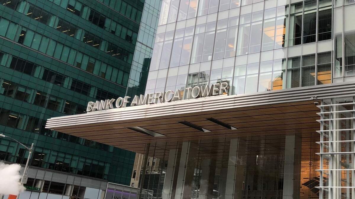 Bank of America is rewarding many of its employees with $1,000 cash bonuses, after the company posted record profits in the third quarter and continues to benefit from last year’s federal tax cuts, according to an internal memo.