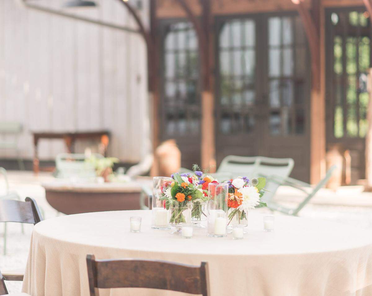 North Corner Haven began to offer micro weddings in partnership with Proper Flower and Amy Ledyard Photography to cater to couples who still wanted to celebrate with family and friends this year.