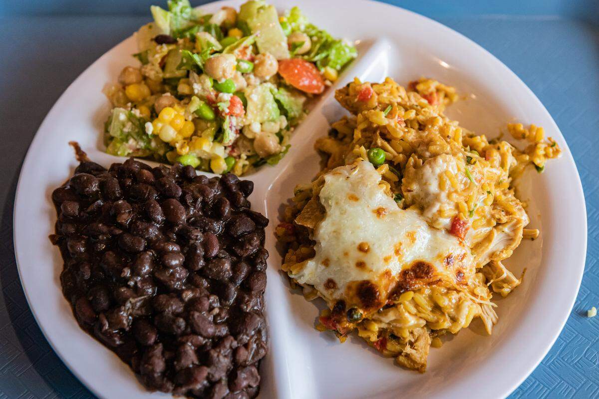 A Cafetería lunch plate from Calle Sol’s Plaza Midwood Location.
