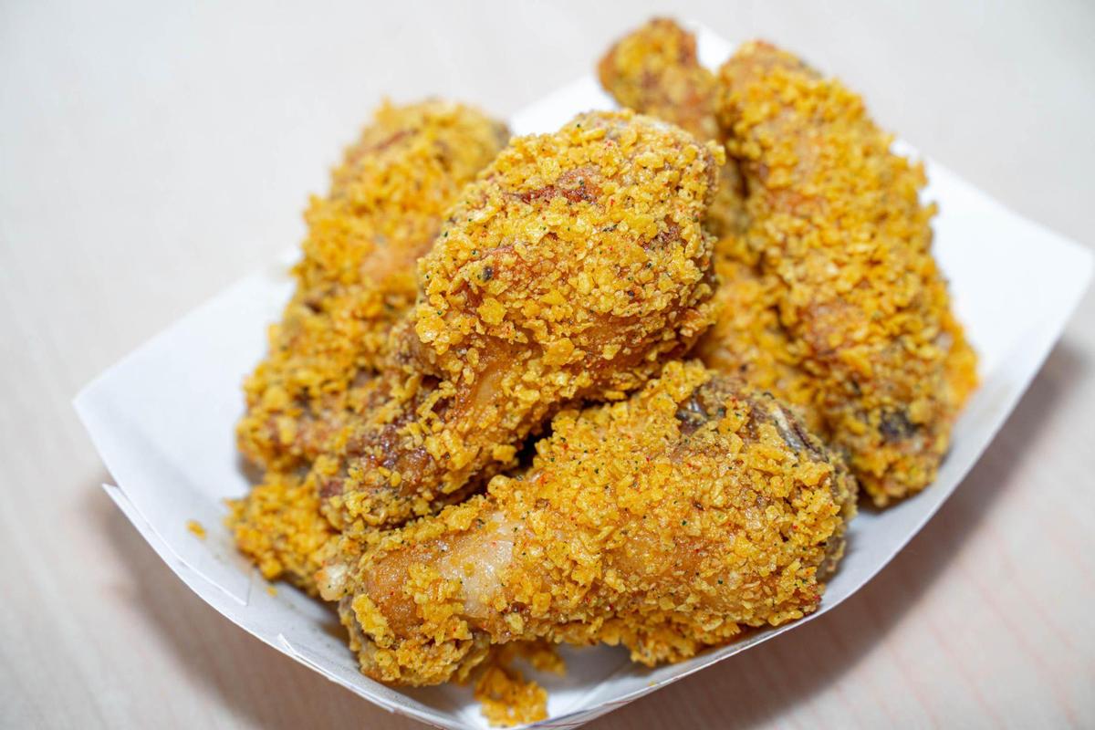 What The Fries wings.
