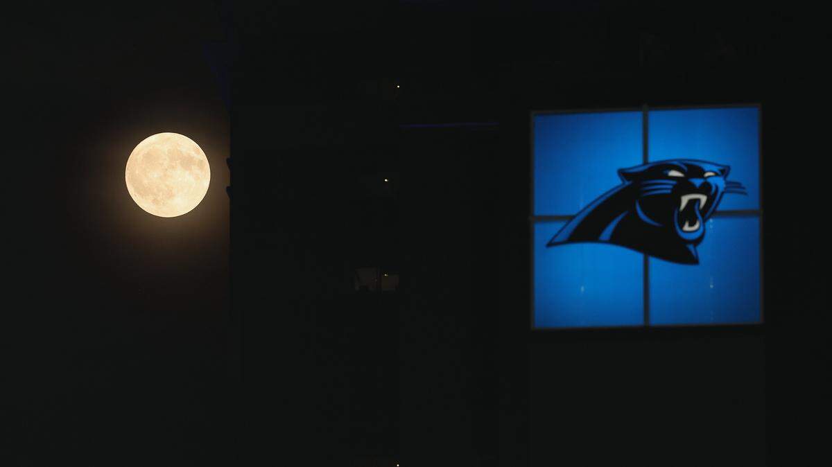 On Friday, August 8, 2025, the Carolina Panthers faced the Cleveland Browns at Bank of America Stadium in first preseason game in Charlotte. As the full moon cast its glow, the Browns emerged victorious, securing a 30-10 win over the Panthers.