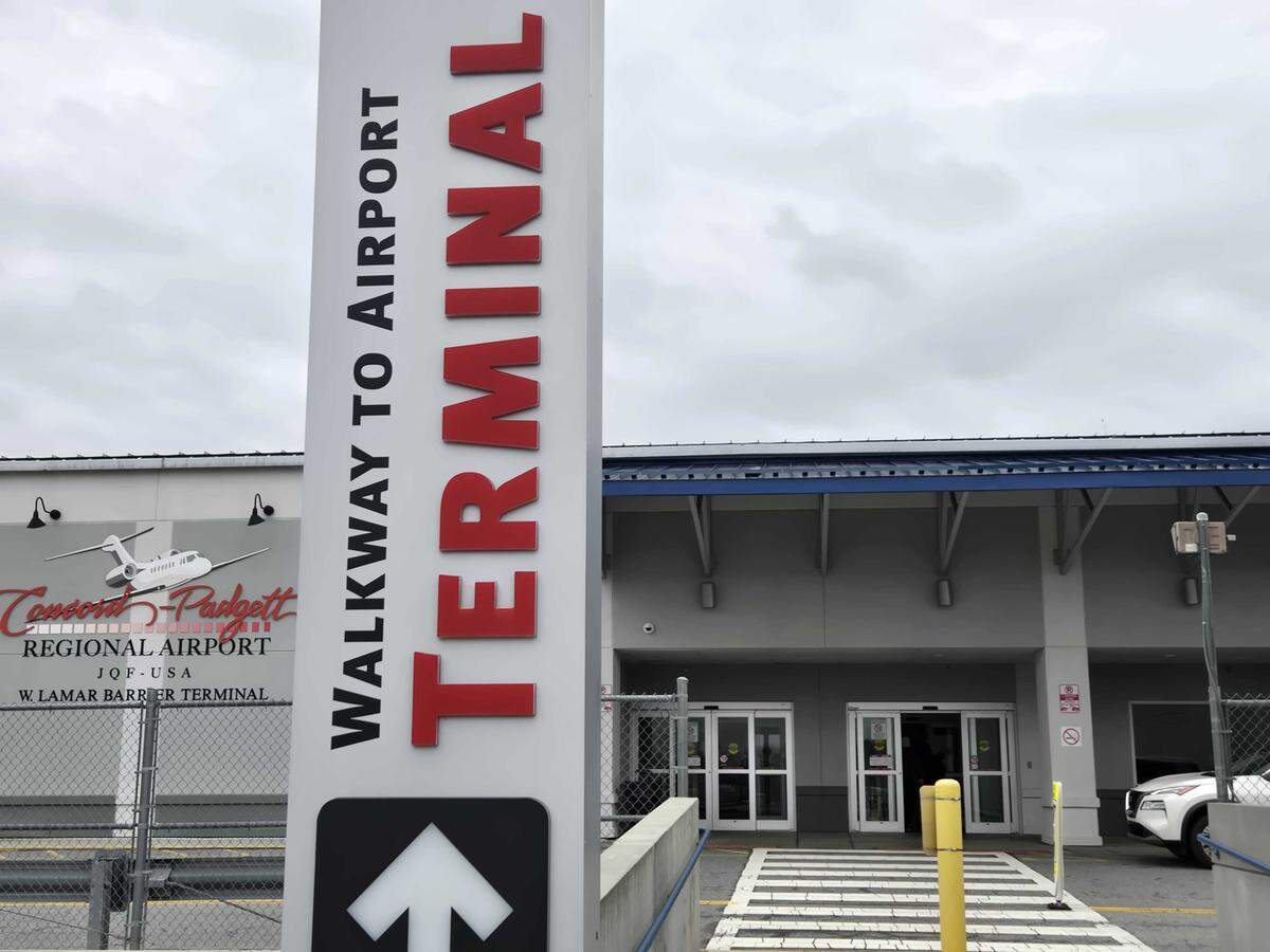 The Concord-Padgett Regional Airport provides many routes through Avelo Airlines.