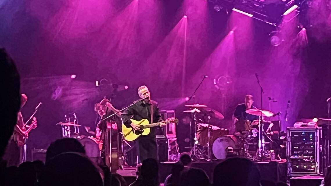 Concert review: Jason Isbell doesn’t avoid the tough subjects during his Charlotte show