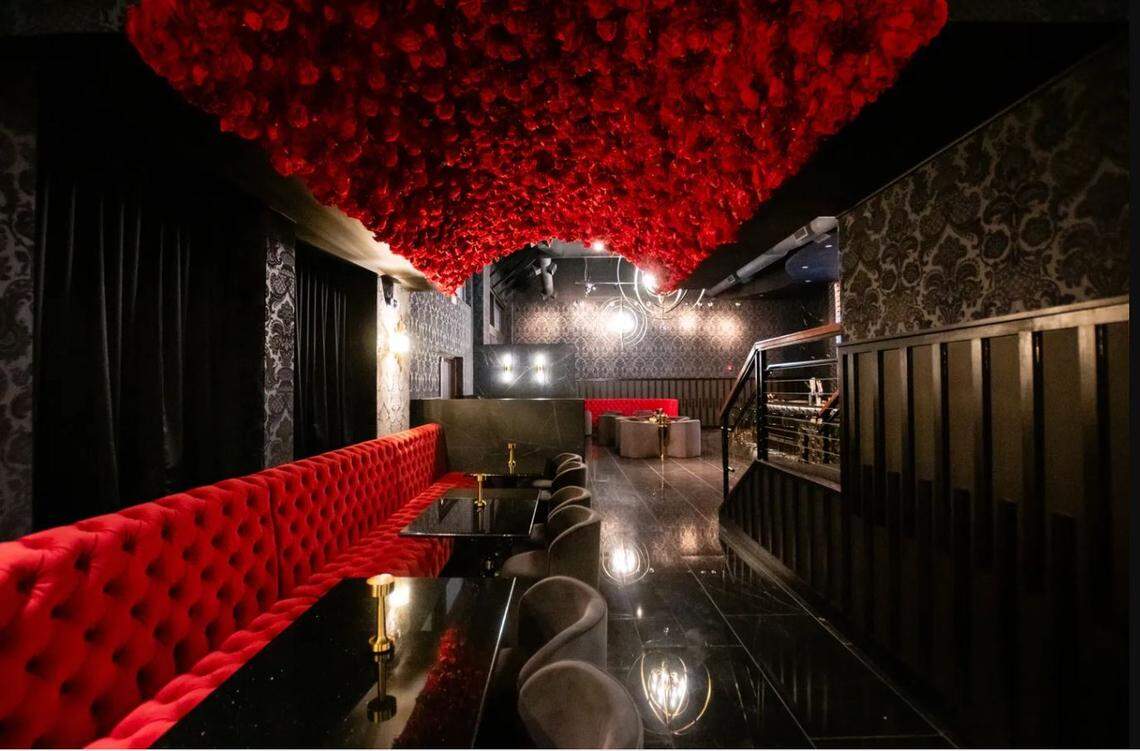 Bonnie & Clyde’s Lounge