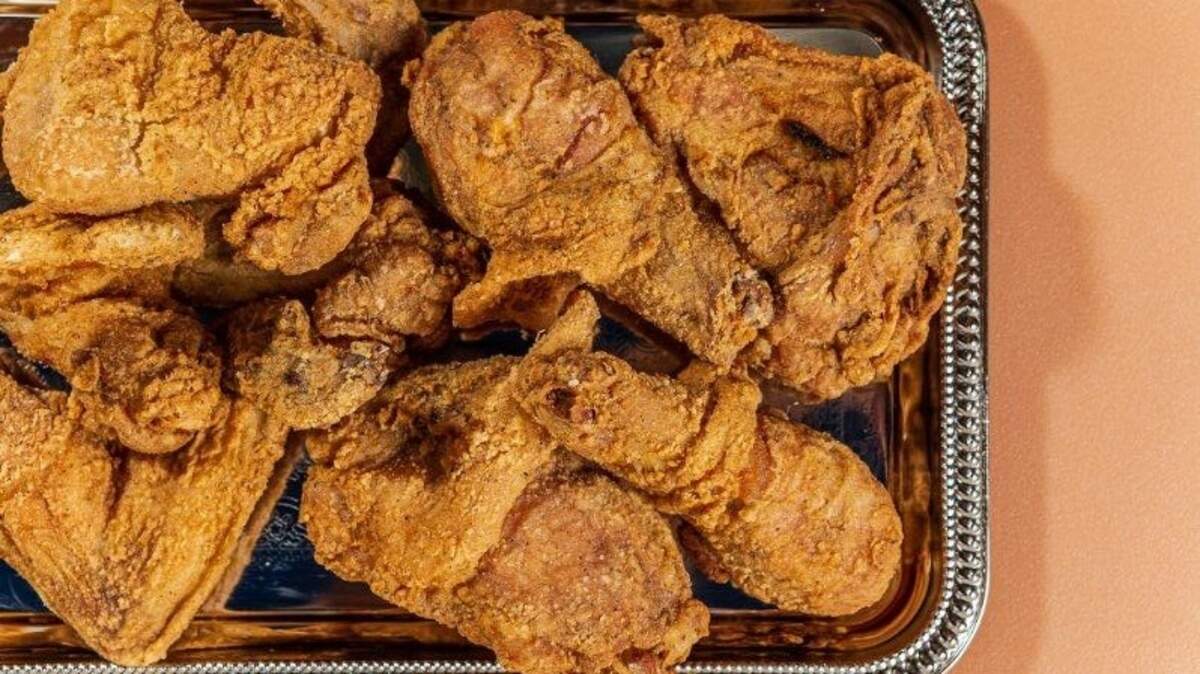 Who wouldn’t be tempted by a platter of fried chicken.