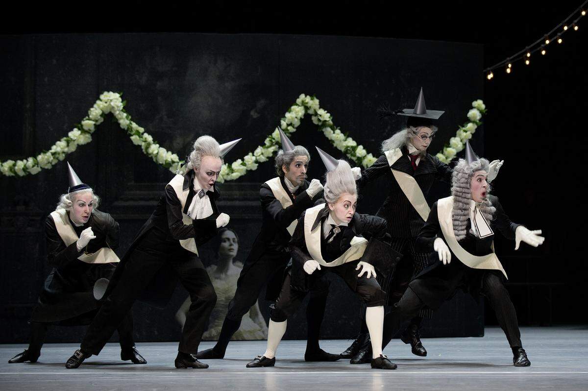 Christian Spuck, artistic director at Ballet Zurich, describes “Leonce and Lena” as a “critique of absolutism.”