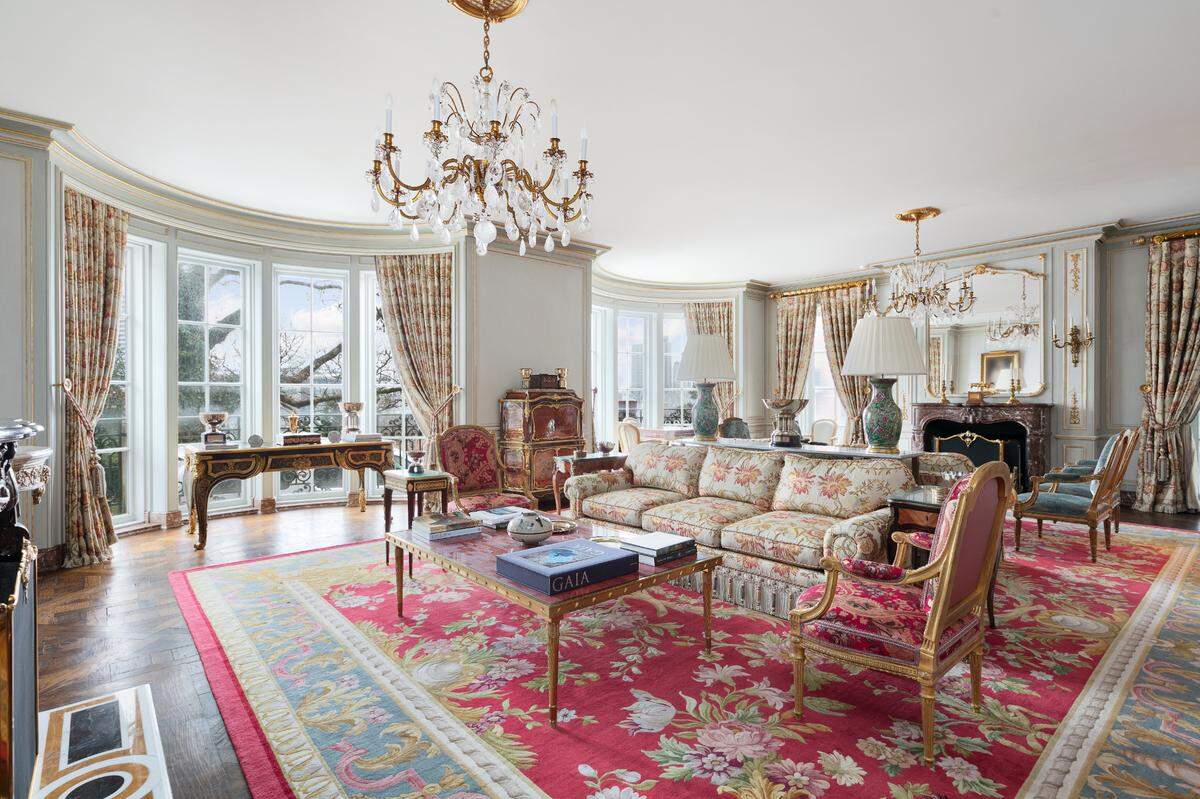This 10,000-square-foot Manhattan abode with river views is on the market for a cool $27 million.