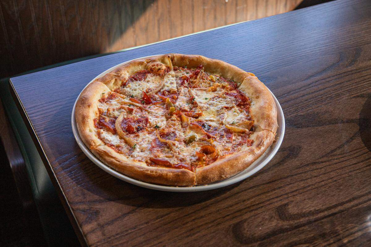 Little Mama’s Rea Farm’s Diavola Pizza.