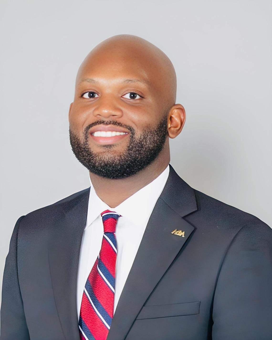 Montravias King is challenging incumbent Charlotte City Council member Tiawana Brown in west Charlotte’s District 3.