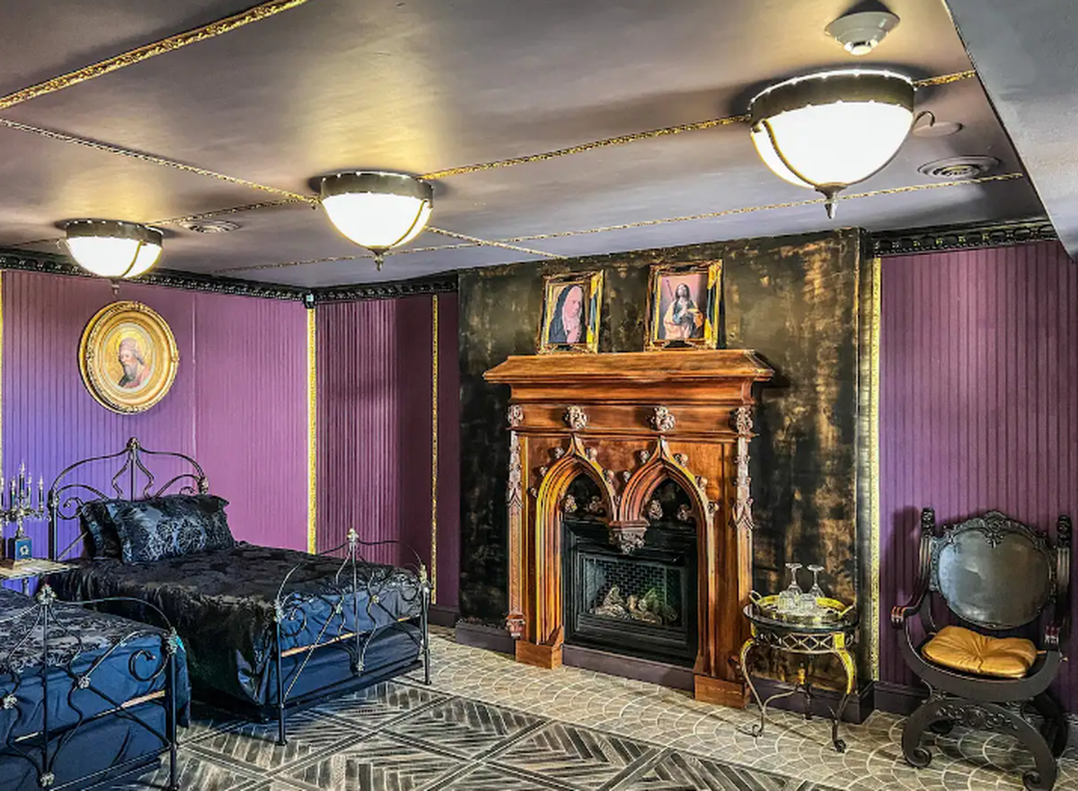 These images can only be used with stories related to Airbnb listings.