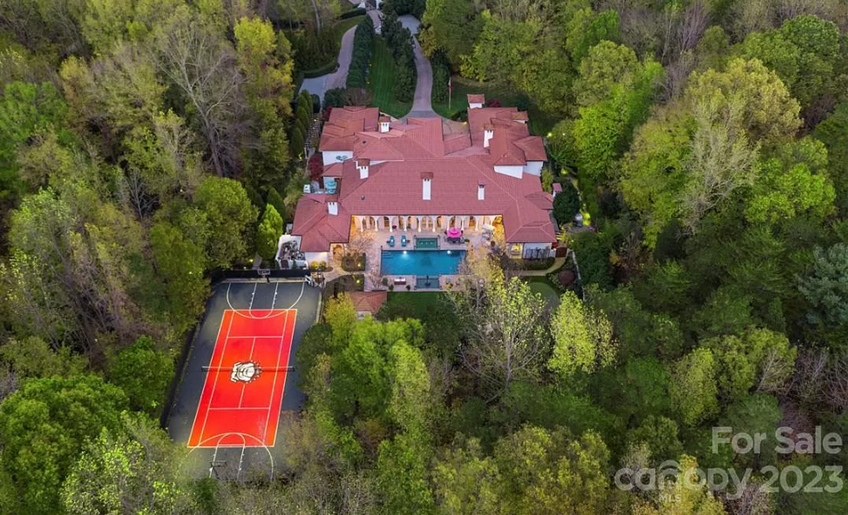 8371 Providence Rd., Charlotte, NC 28277