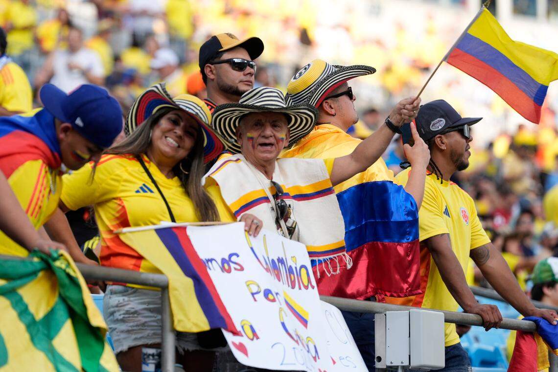 Fans before a Copa America semifinal match between Uruguay and Colombia at Bank of America Stadium. / Jim Dedmon-USA TODAY Sports