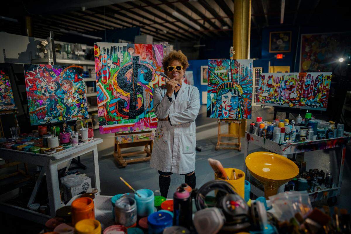 Brazilian-born and Miami resident Romero Britto blends pop art with cubism in paintings and sculptures to “inspire happiness.” His influences include masters Pablo Picasso, Henry Matisse and Andy Warhol, creating a new artistic style using vibrant, bold and colorful patterns.