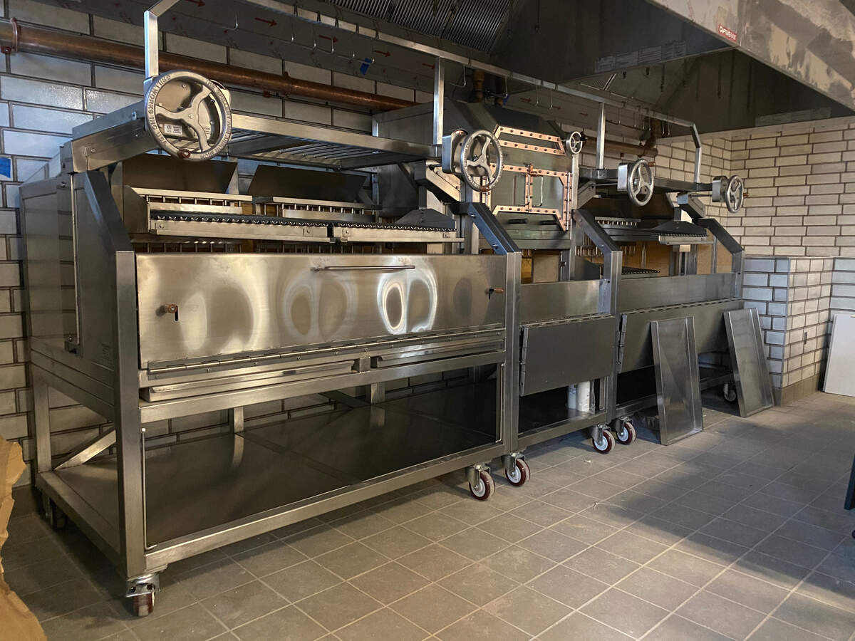 Supperland’s 14-foot long grill. 