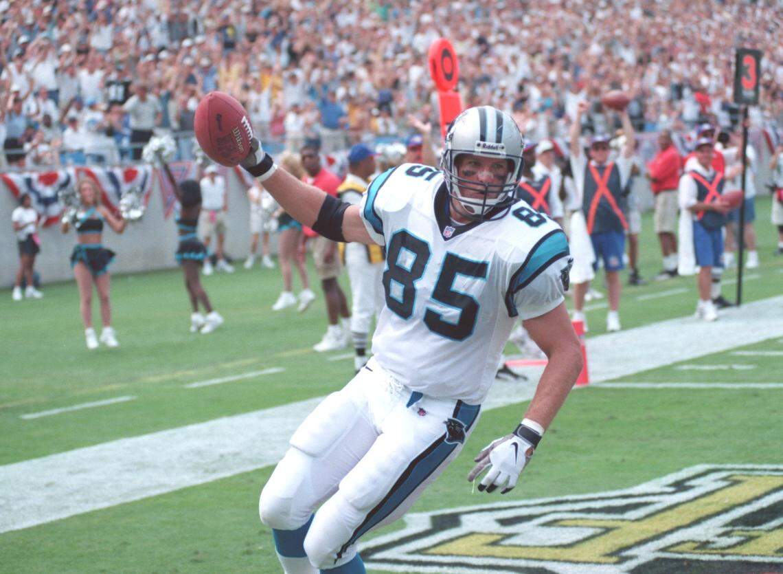 Tight end Wesley Walls was a popular player during his seven-year tenure with the Carolina Panthers.