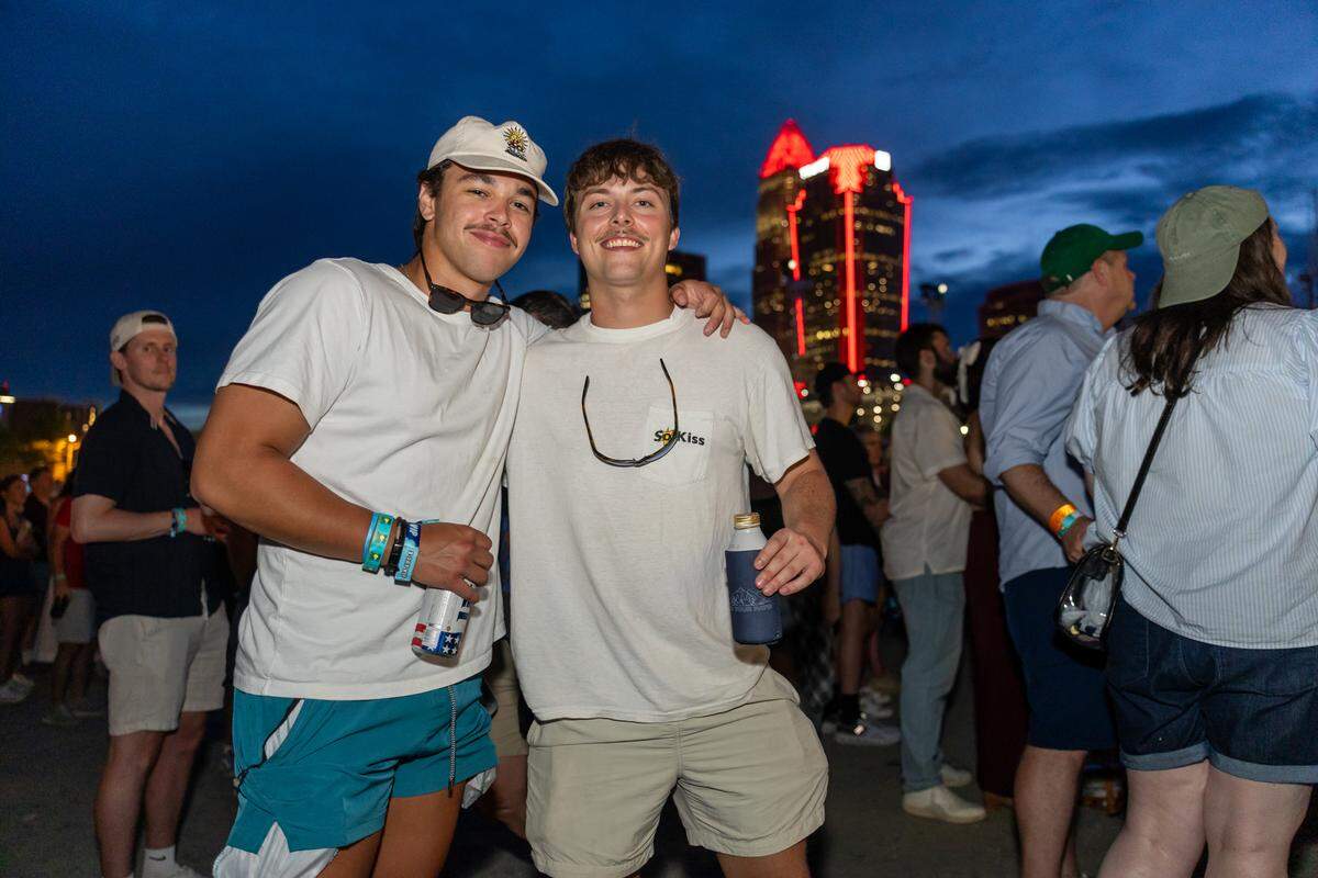 Fans at Lovin’ Life Music Fest 2025.