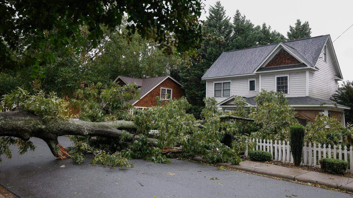Rain overnight in Charlotte. Strong winds, Ian storm move through.