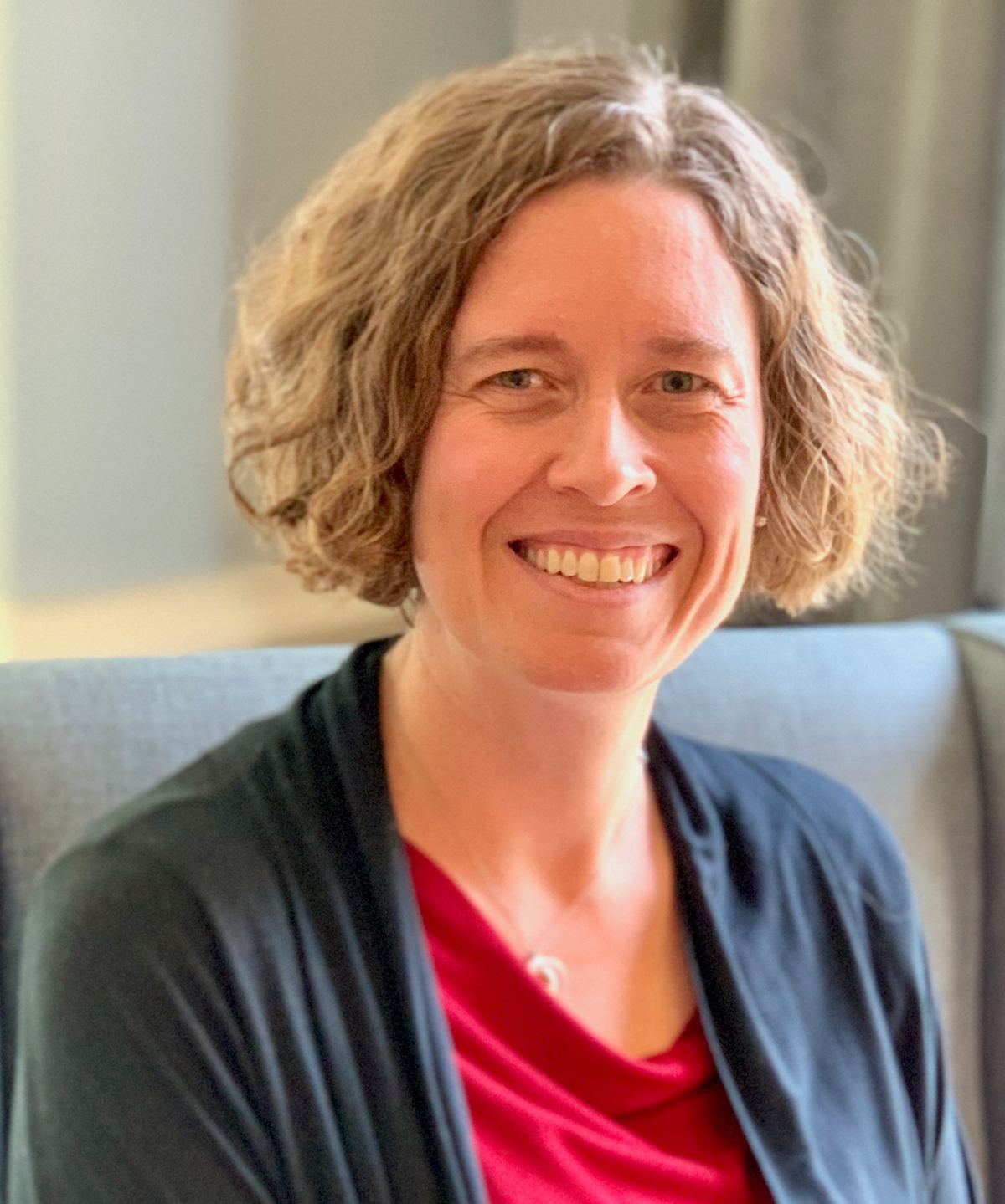 Dr. Alison Stuebe