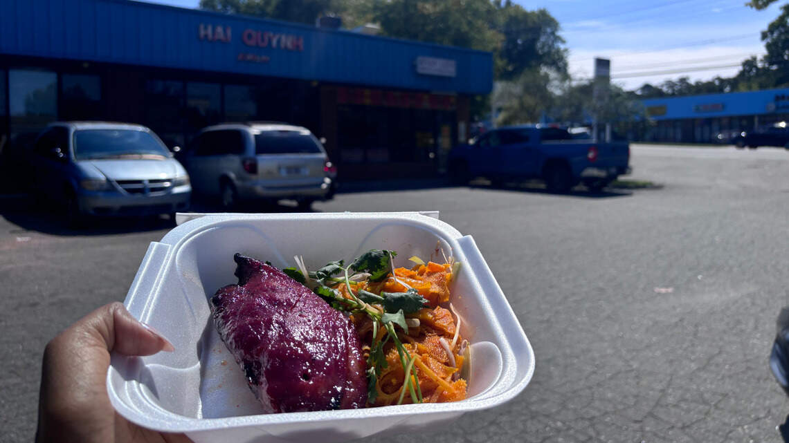 Van Loi reopens, serving roasted pork, barbecue and Chinese meats for takeout in Charlotte