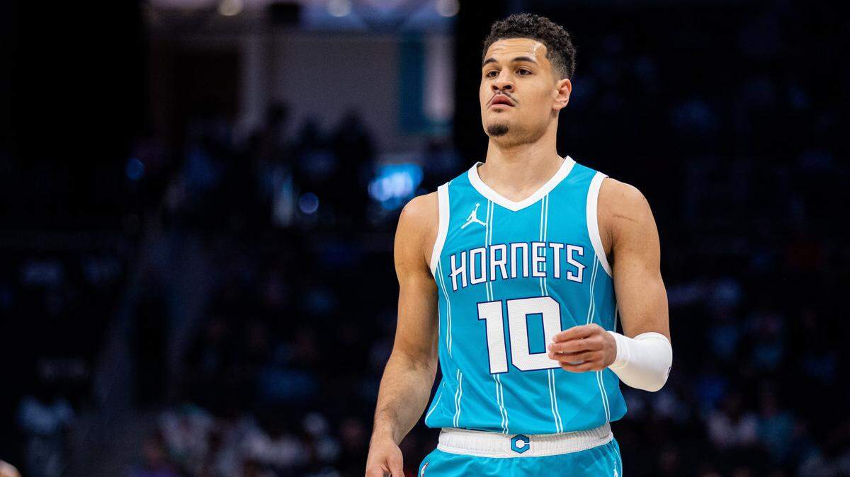 Charlotte Hornets guard Josh Green (10) waits for an inbound during the first quarter against the Brooklyn Nets at Spectrum Center.