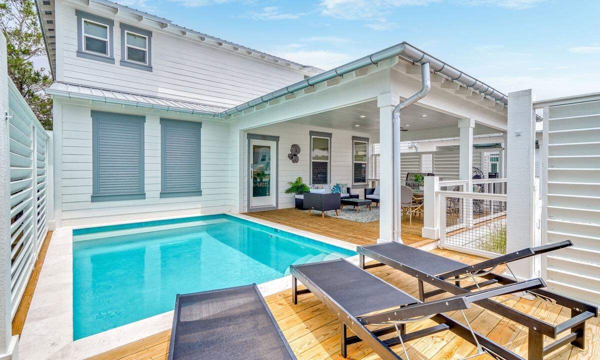 Take a beachy vacation in North Carolina, South Carolina or Florida.