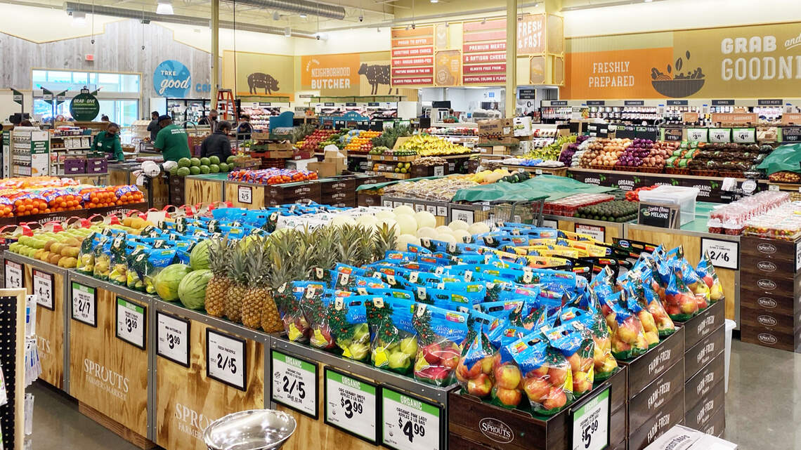 Grocery shoppers in southwest Charlotte will have a new store before Thanksgiving