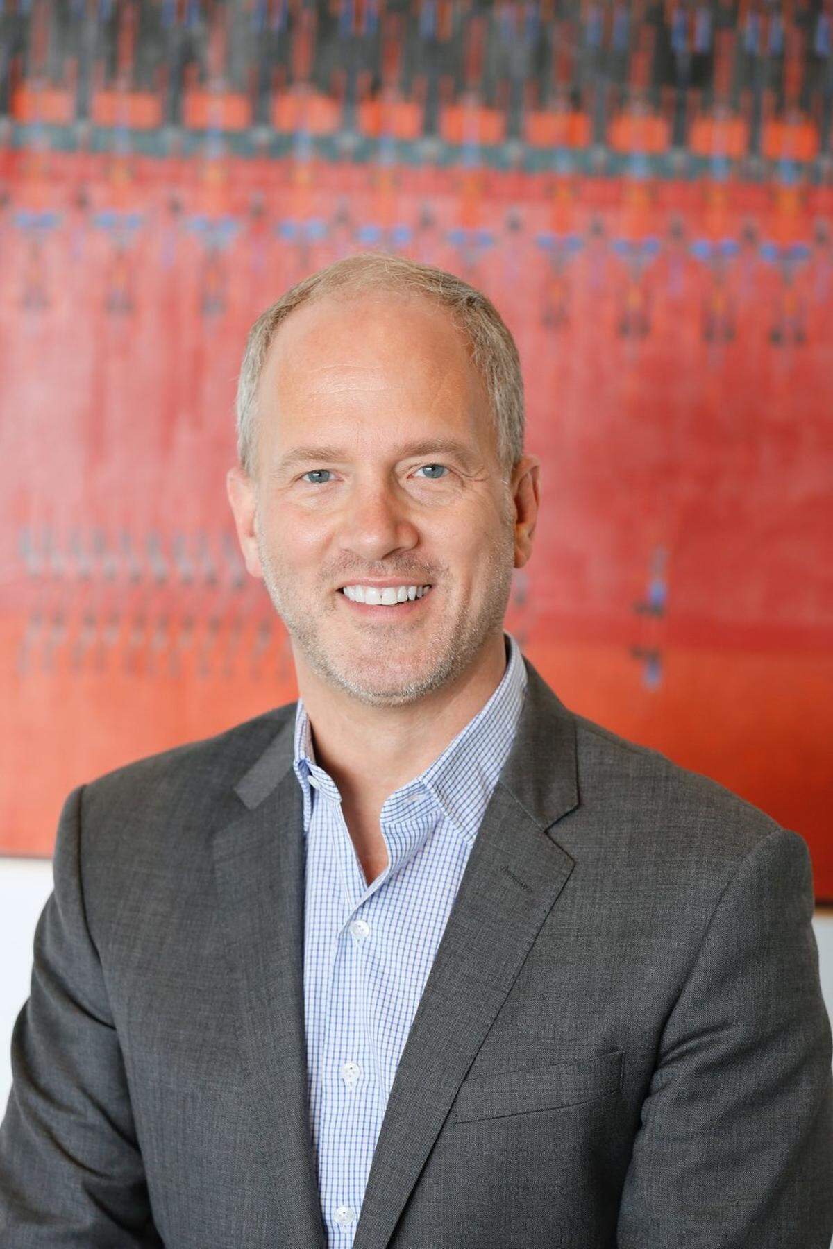 The Bechtler Museum of Art has hired Todd DeShields Smith as its new executive director. Smith, who comes from Orange County, California, starts the position Sept. 8. 