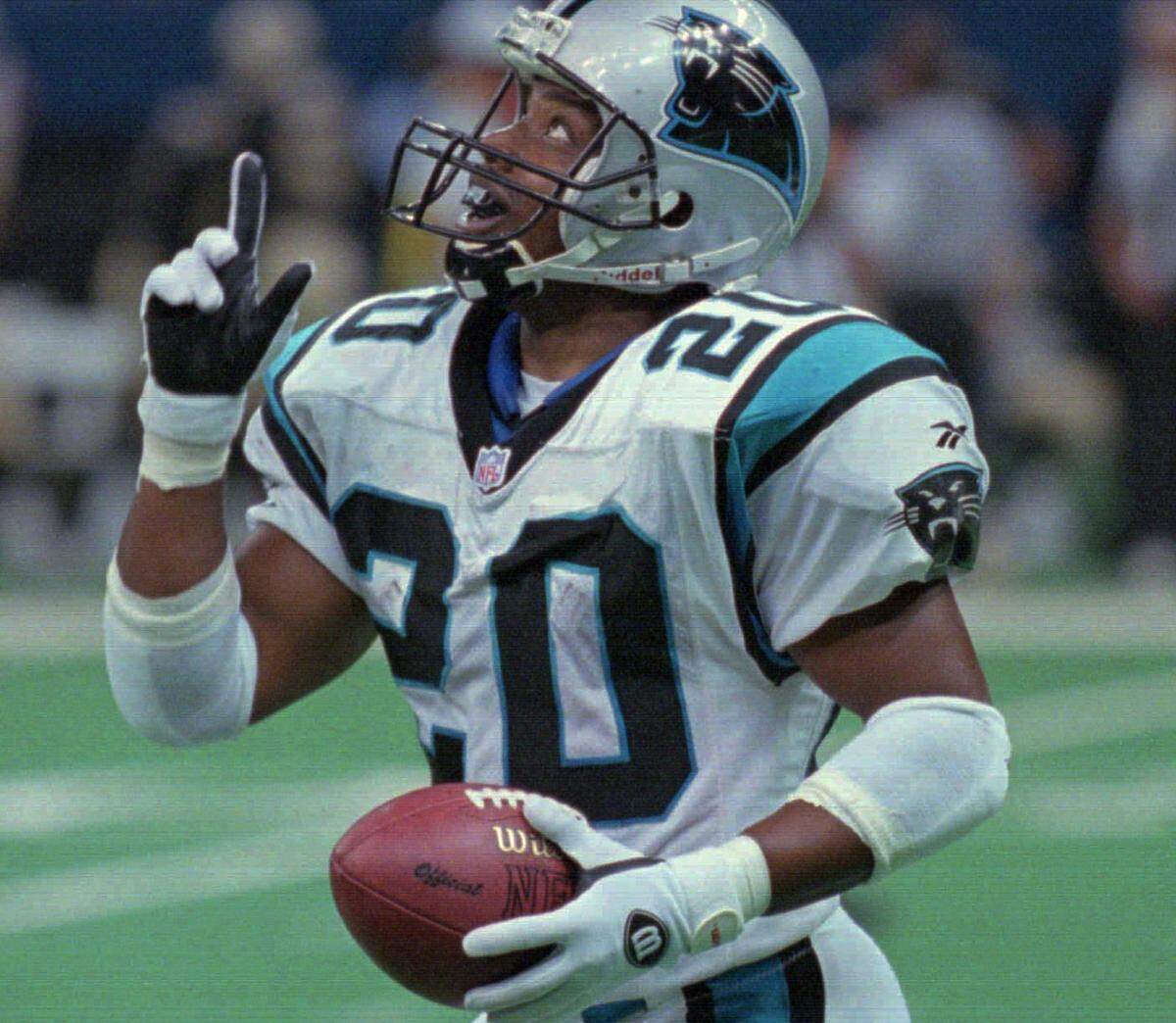 Winslow Oliver played tackle football starting in fourth grade and continued playing for 18 years, including three with the Carolina Panthers from 1996-98.