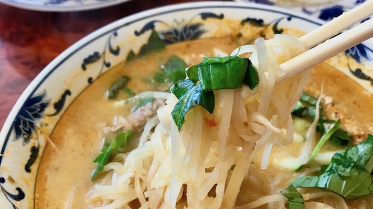 Pho Nam.