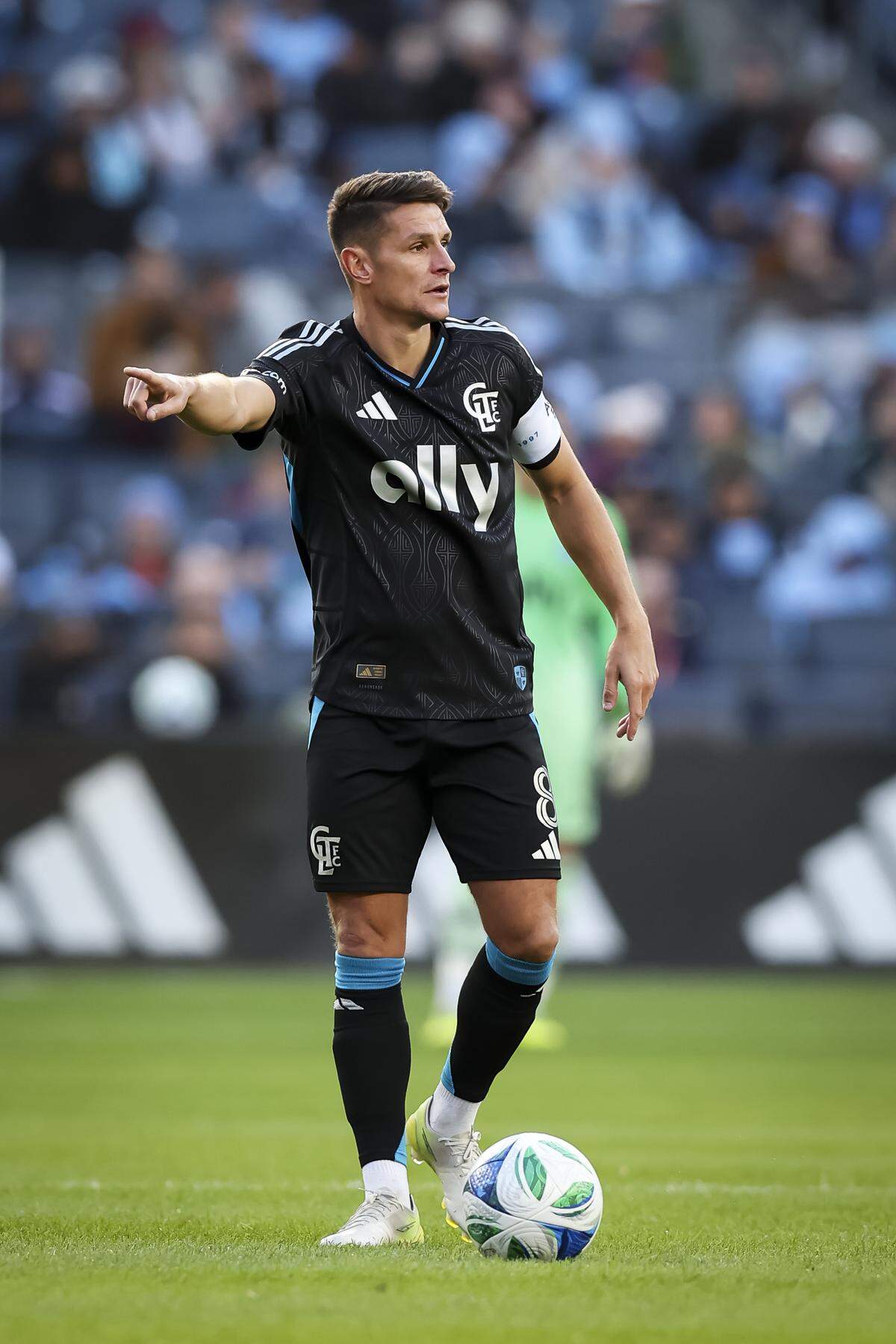 Charlotte FC’s Ashley Westwood looks to take the free kick in Saturday’s first half of the 2025 MLS Cup playoff match against New York City FC at Yankee Stadium.