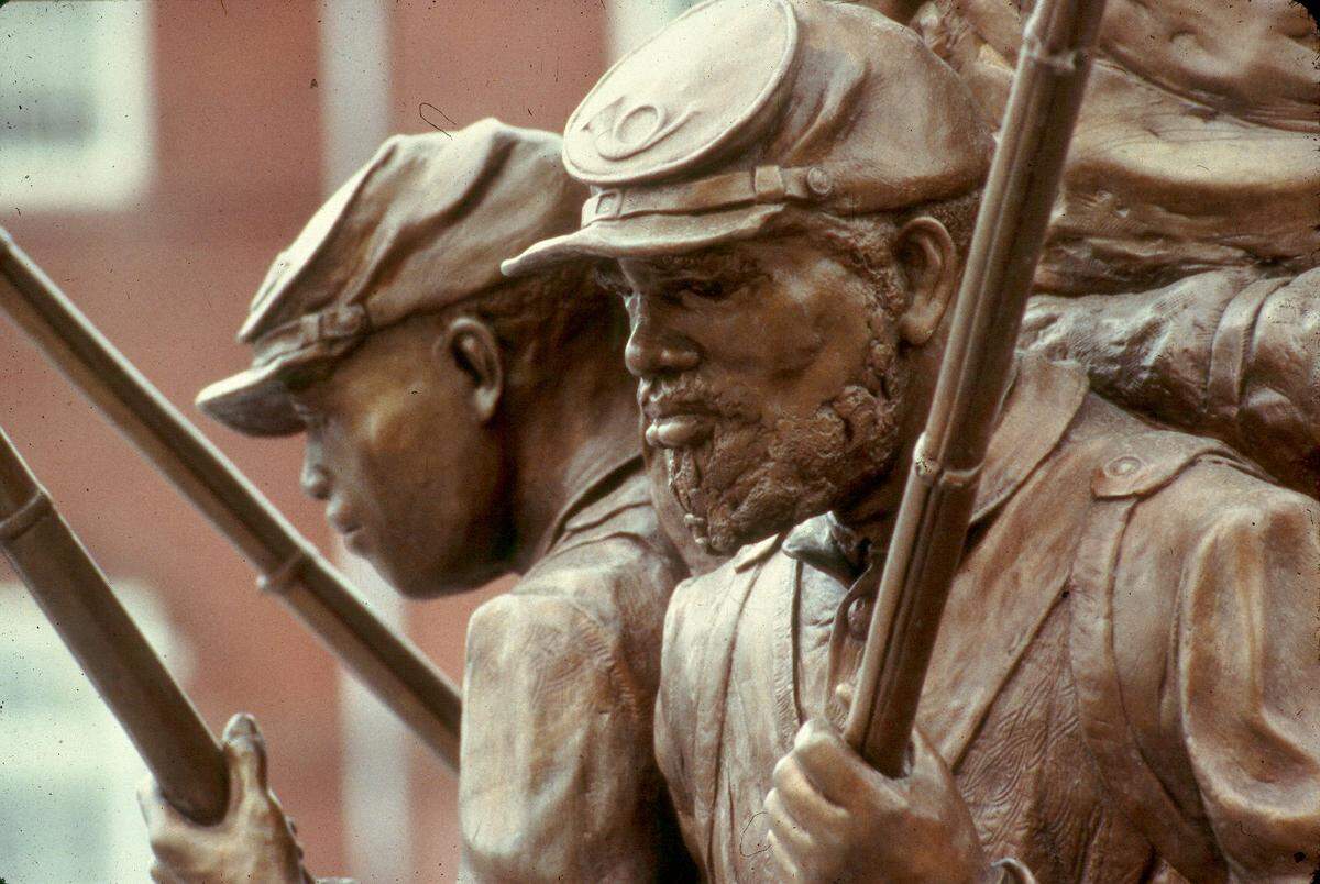 A closer look at Ed Hamilton’s “Spirit of Freedom.”