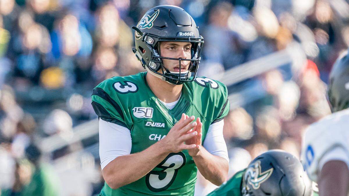Charlotte quarterback Chris Reynolds is expected to play Saturday against Florida Atlantic.