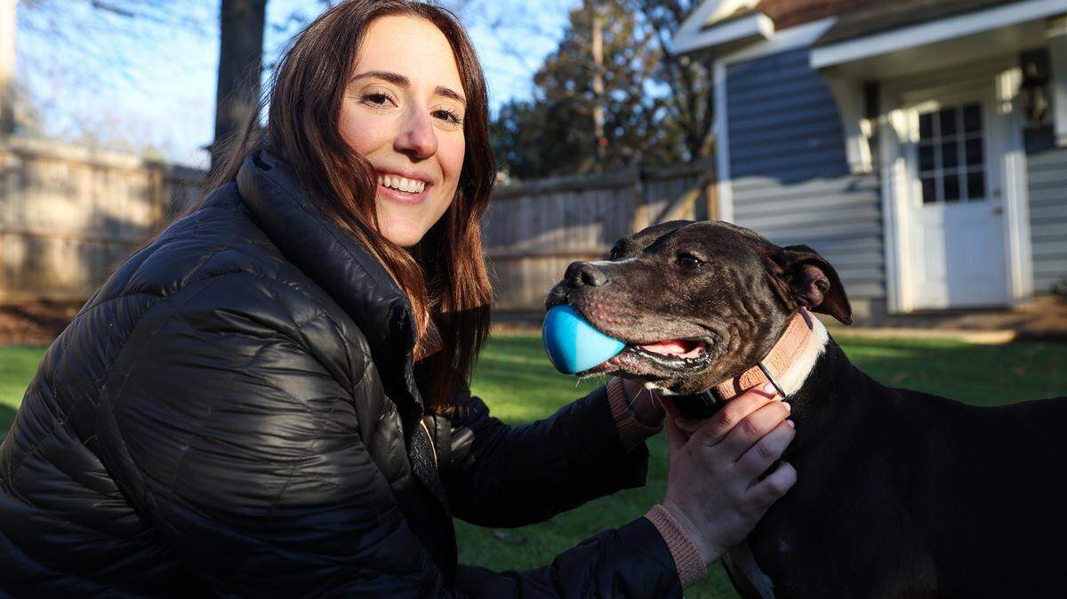 After seeing how a strong bond develop between her daughter Amanda Levine (pictured) and Amanda’s dog Artemis, Cindy Himmel came up with a plan to partner with a local nonprofit to create a fund to help pit bulls.