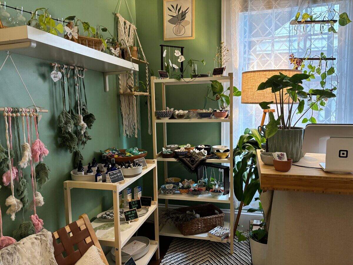 Five Goddess Farms Apothecary + Tea Room offers herbs, teas, smoke blends and more.