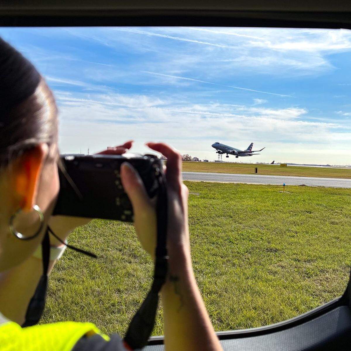 Charlotte Douglas International Airport is hosting a giveaway experience for plane enthusiasts.
