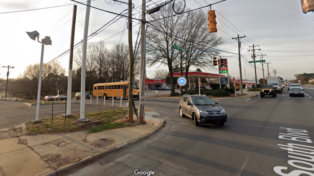 CMPD officer on patrol discovers homicide victim in the 7600 block of Sharon Lakes Road, officials say. Victim was shot.