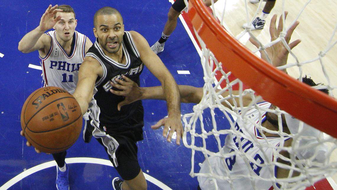 Former San Antonio Spurs point guard Tony Parker will sign with the Charlotte Hornets, a source confirmed to the Charlotte Observer.