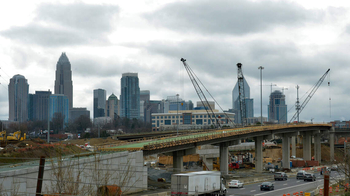 I-277 drivers face more snarls as 2 lanes close for bridge work in uptown Charlotte