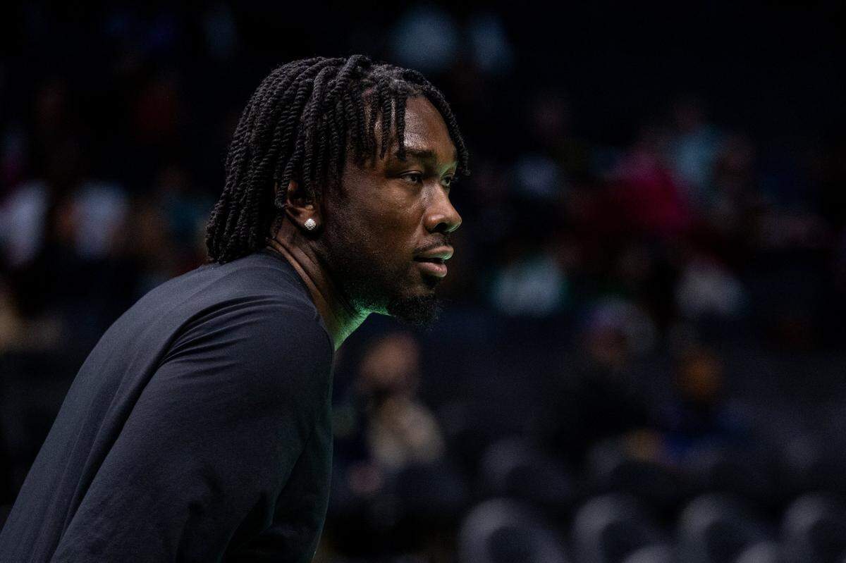 Charlotte Hornets center Mark Williams (5) pregame at Spectrum Center. 