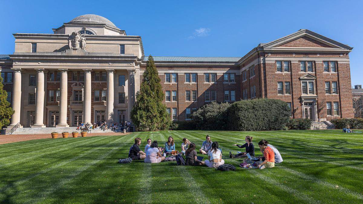 Students outside on the main campus of Davidson College in Davidson, NC.