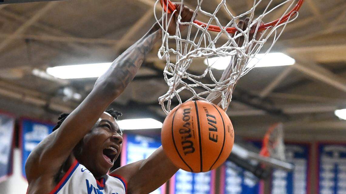 Friday’s boys’ basketball rewind: Duke recruit Isaiah Evans goes for 44 vs. Mallard Creek