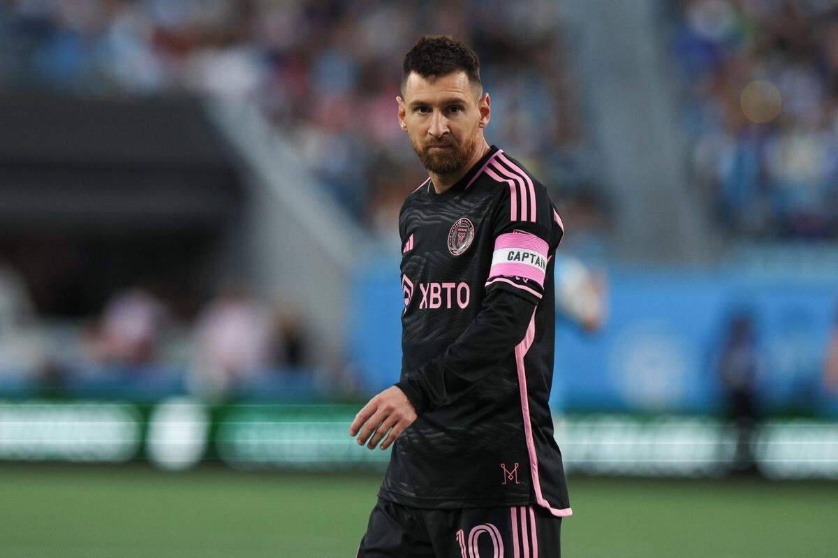 Inter Miami forward Lionel Messi stares at the crowd during the match against Charlotte FC at Bank of America Stadium on Saturday, October 21, 2023 in Charlotte, NC.