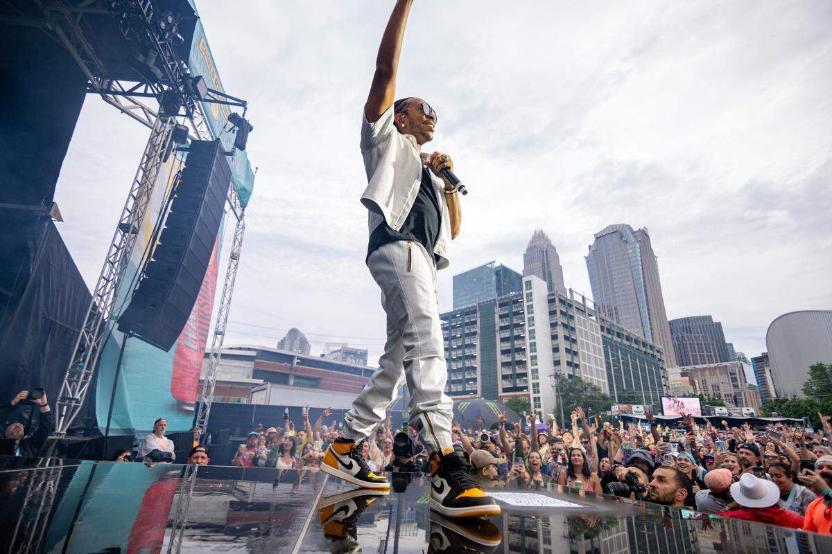 Ludacris performs at Lovin’ Life Music Fest.